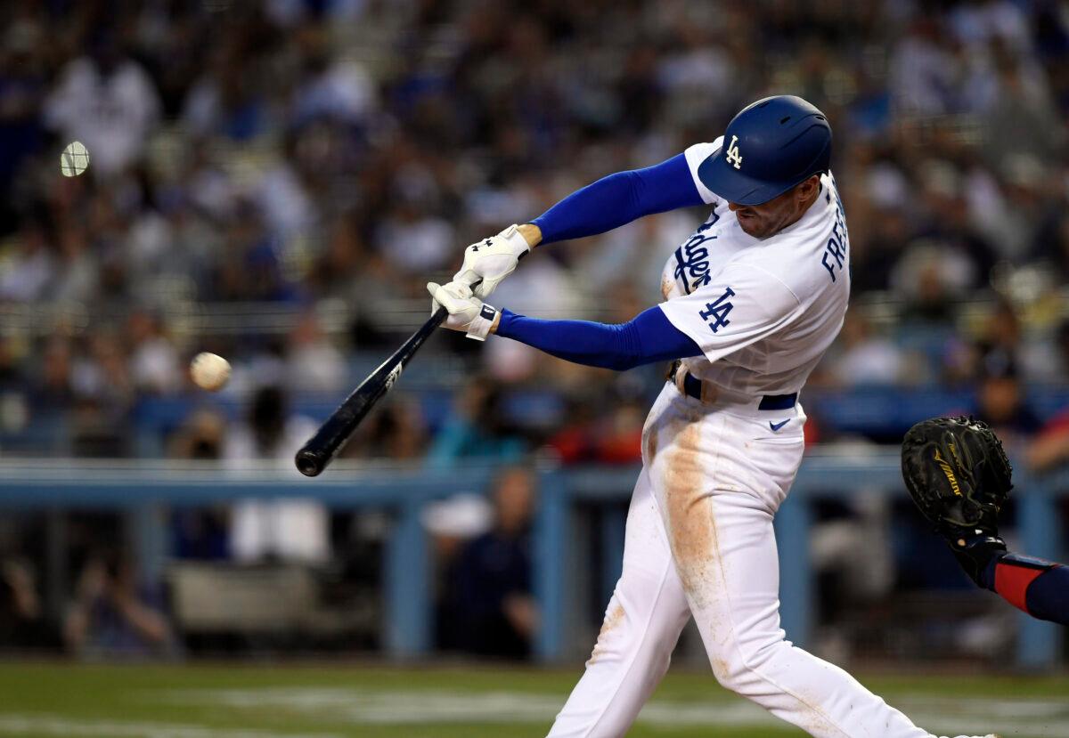 Freddie Freeman #5 of the Los Angeles Dodgers hits a one run home run against starting pitcher Huascar Ynoa #19 of the Atlanta Braves during the first inning at Dodger Stadium, in Los Angeles, Calif., on April 18, 2022. (Kevork Djansezian/Getty Images)