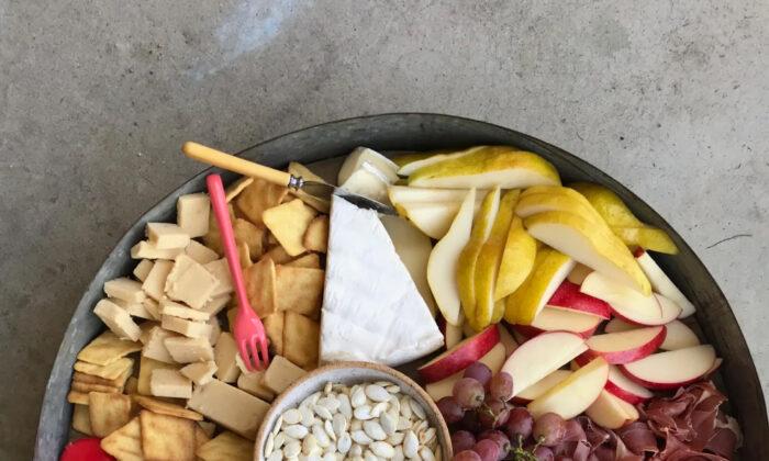 Why a Snack Board Is Actually What Moms Want for Mother’s Day