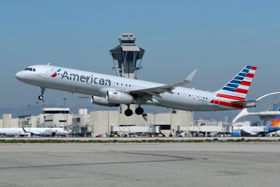 American Airlines Pilots to Receive Triple Pay for Working on Routes Affected by July Scheduling Glitch