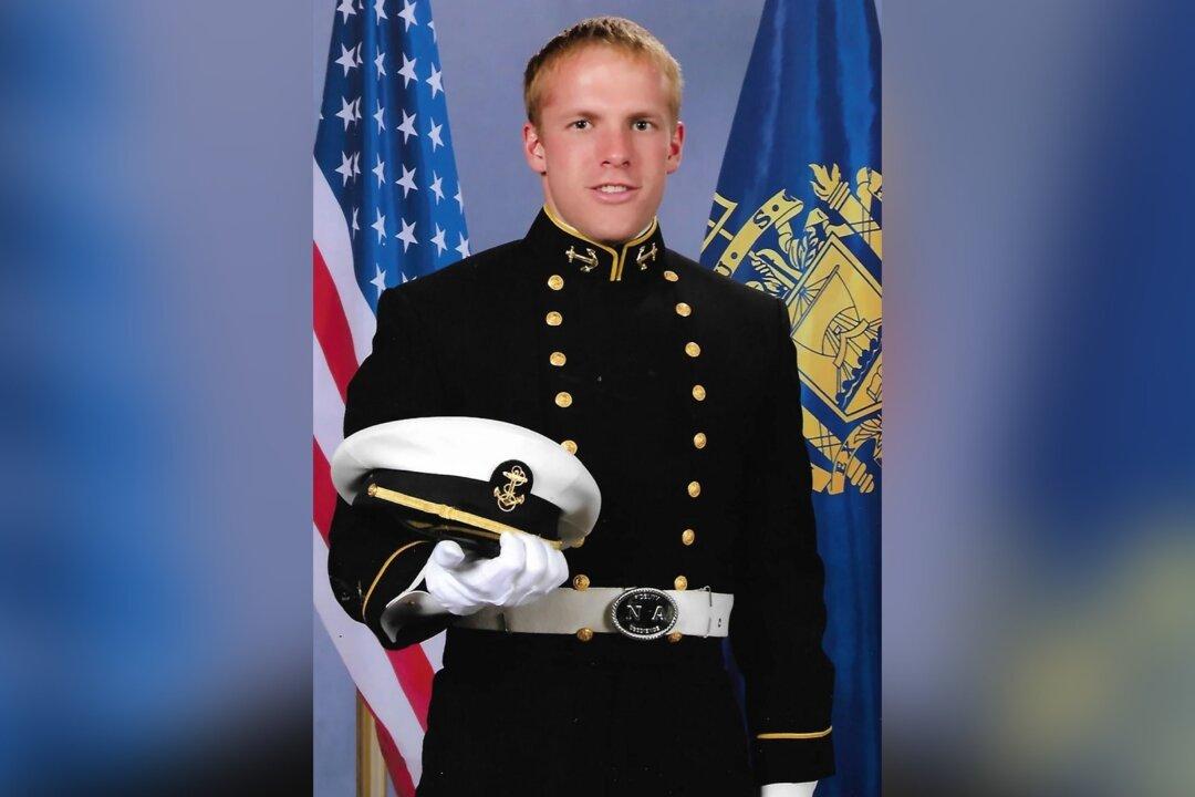 San Diego Special Operations Sailor Dies Training With Marines in Hawaii