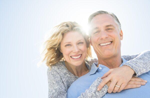 You will enjoy a happier retirement if you start to save for your retirement as early as possible. (tmcphotos/ShutterStock)