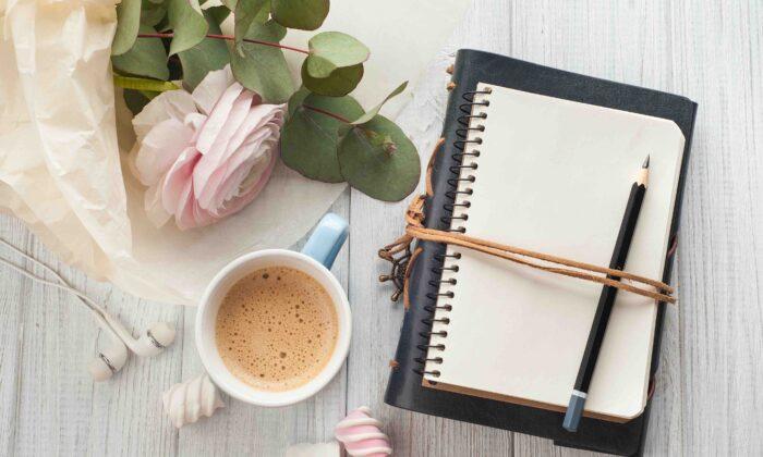 How to Practice Gratitude Journaling to Encourage More Joy in Your Life