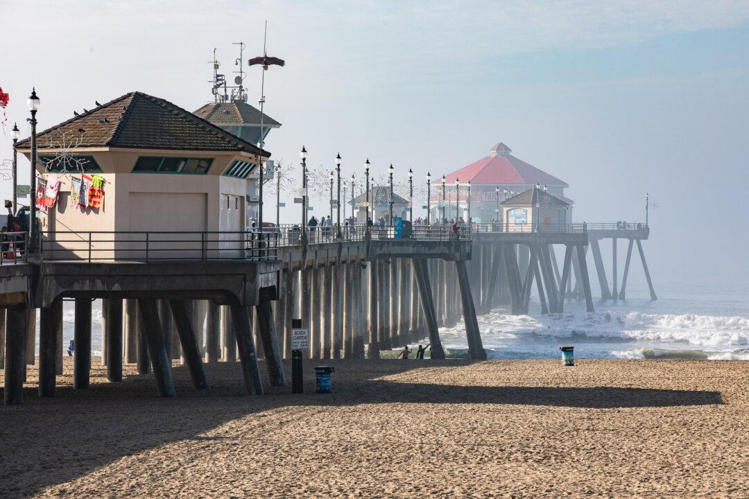 Volunteers Wanted for Huntington Beach Day of Service