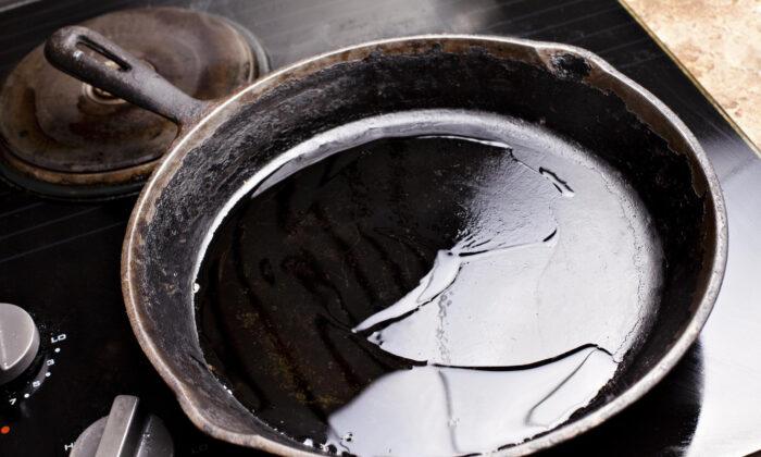 How to Care for Your Cast Iron Pan? Avoid This Fatal Mistake