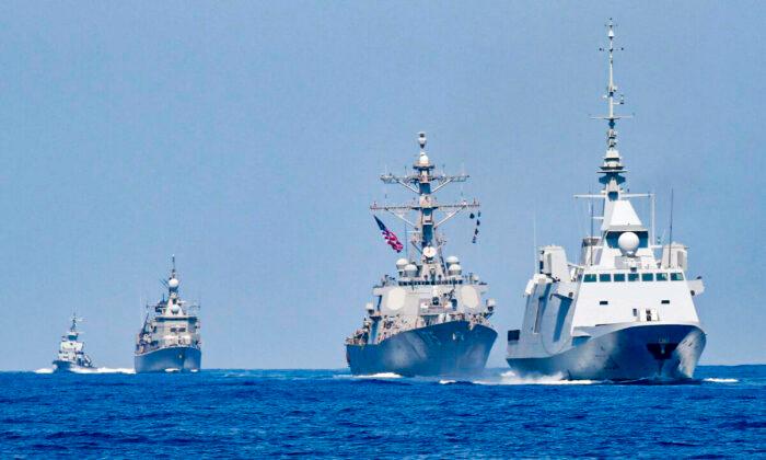 US Navy Sacks Two Commanders Over ‘Loss of Confidence’