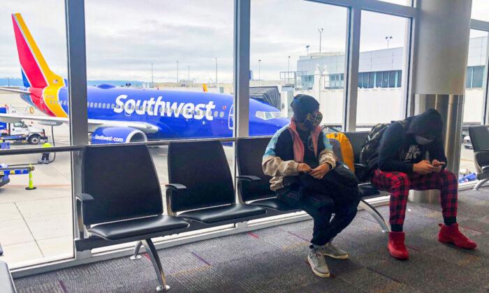 Southwest Airlines to Close Reservations Centers as Customer Service Agents Work Fully Remote