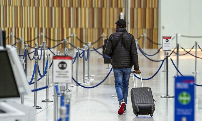 Passenger Numbers at UK Airports Last Year 78 Percent Below Pre-COVID Levels