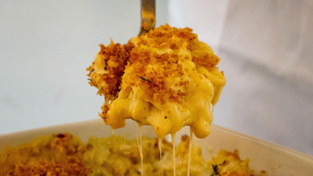 Gooey, Creamy Mac and Cheese