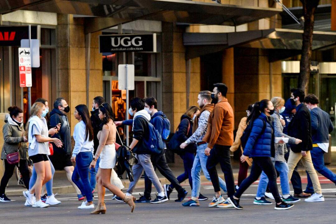 Uncontrolled Immigration Is ‘Sending Australians Into Poverty’: Freelancer CEO