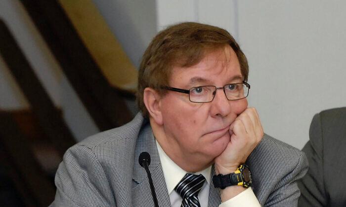 North Dakota Lawmaker Ray Holmberg Resigns After Exchanging Texts With Child Porn Suspect