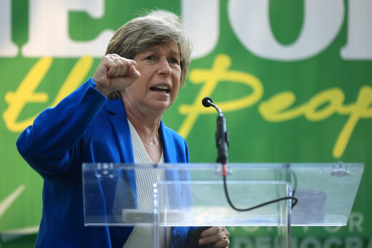  American Federation of Teachers President Randi Weingarten speaks at a rally near the U.S. Capitol in Washington on Sept. 14, 2021. (Chip Somodevilla/Getty Images)