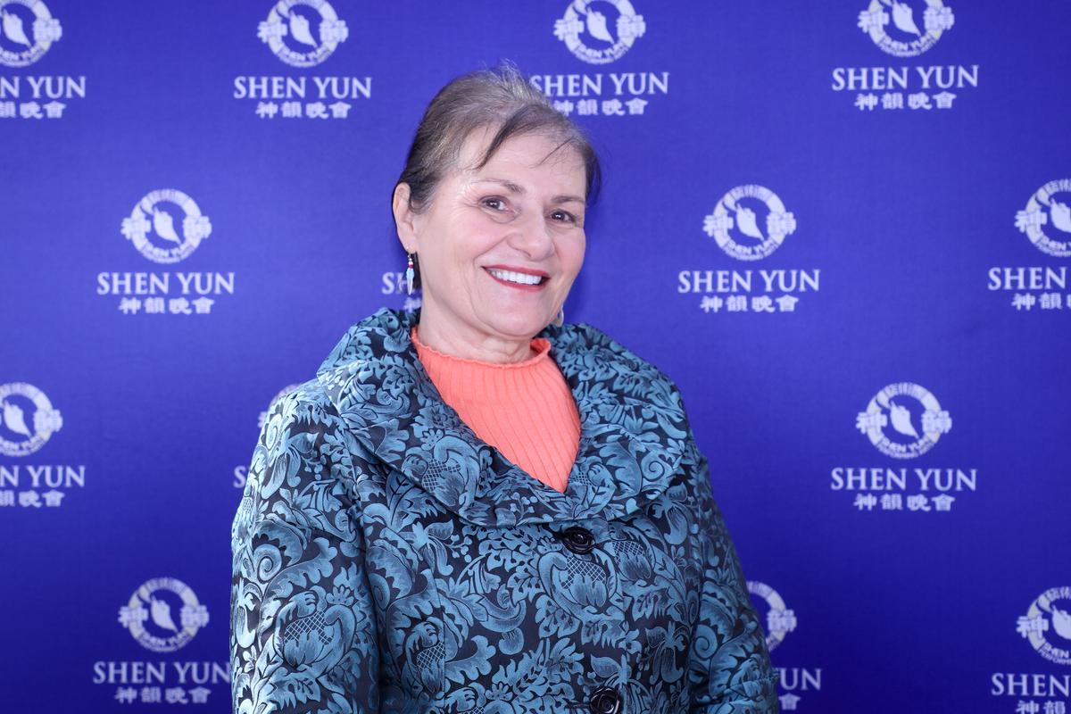 Polish Soprano Says Shen Yun’s Message is Loving and Peaceful