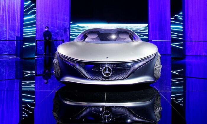 Strong Demand Lets Mercedes-Benz Hike Prices to Offset Costs