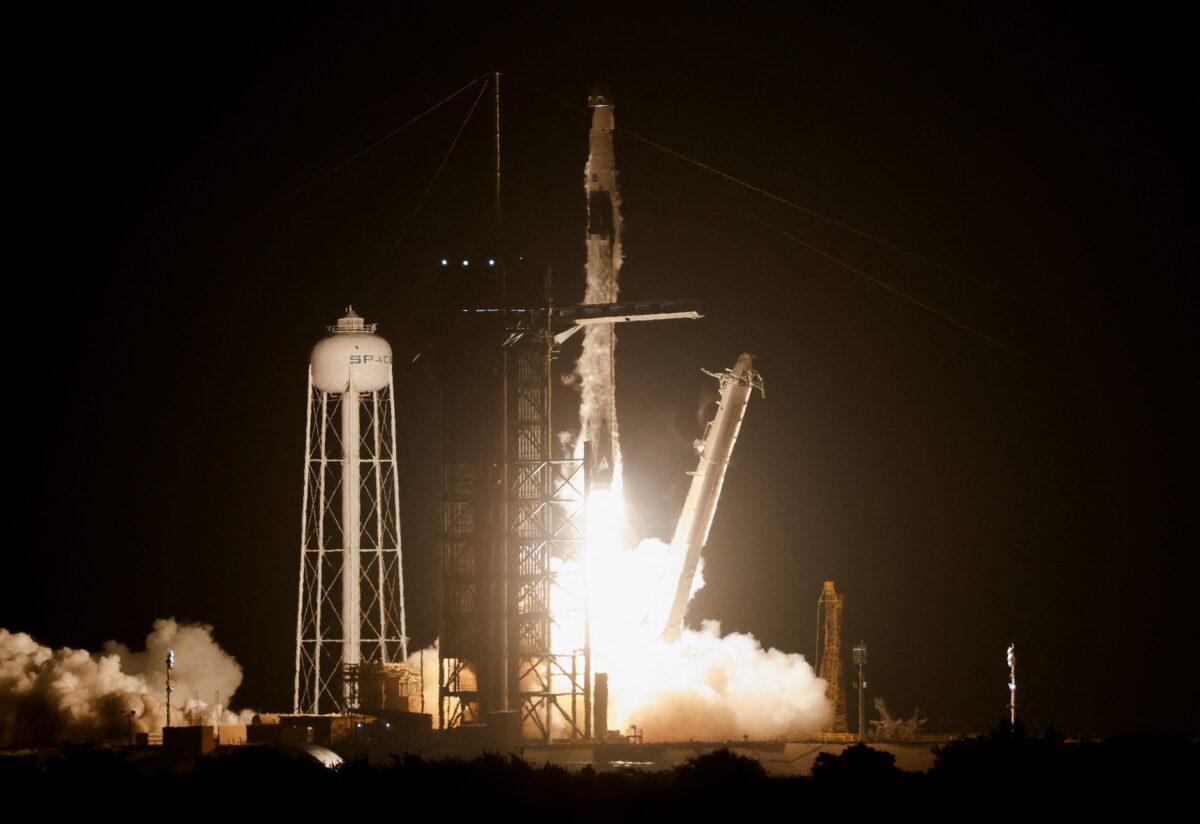 A SpaceX Falcon 9 rocket lifts off carrying three NASA astronauts and one ESA astronaut on a six-month expedition to the International Space Station, at Cape Canaveral, Fla., on April 27, 2022. (Joe Skipper/Reuters)