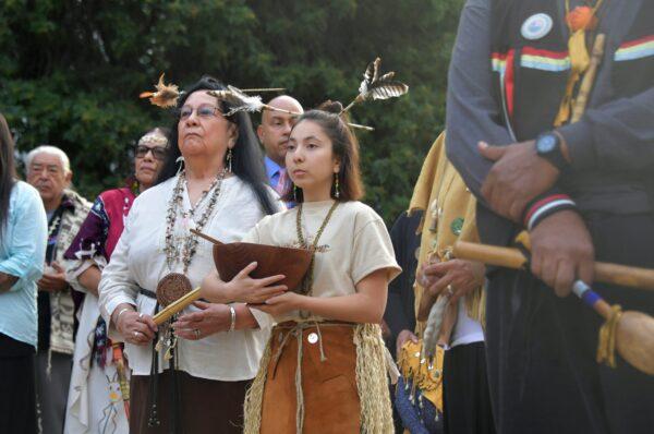  Native Americans join others in a ceremony to mark the first Indigenous People's Day, in place of previously celebrated Columbus Day in Los Angeles, on Oct. 8, 2018. (Frederic J. Brown/AFP via Getty Images)