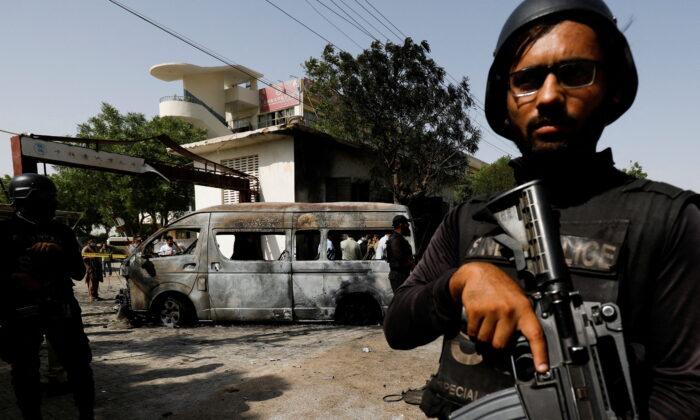 Female Suicide Bomber Kills 3 Chinese Teachers and Pakistani at Karachi University