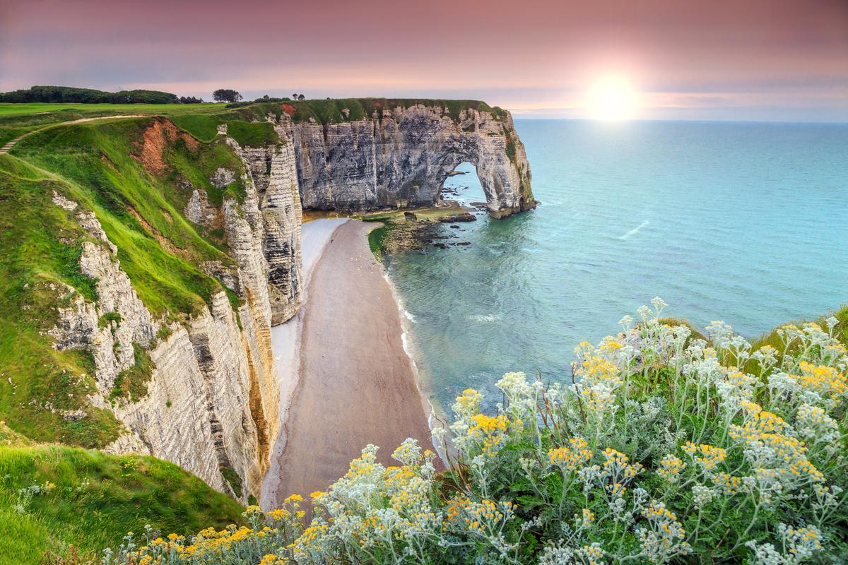 The cliffs of Etretat in Normandy, France. (Gaspar Janos/Shutterstock)