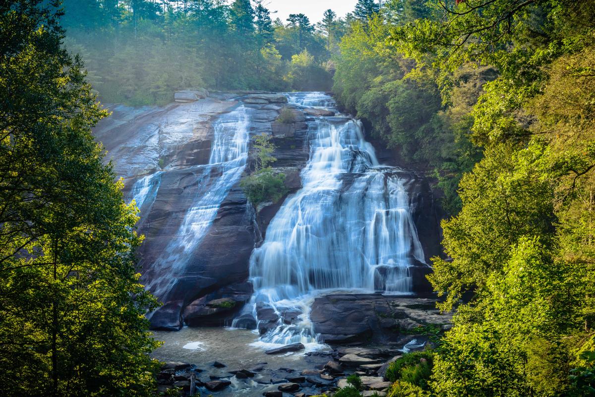High Falls of Dupont Forest in Brevard, Western North Carolina. This park is called the land of waterfalls. (CeGe/Shutterstock)