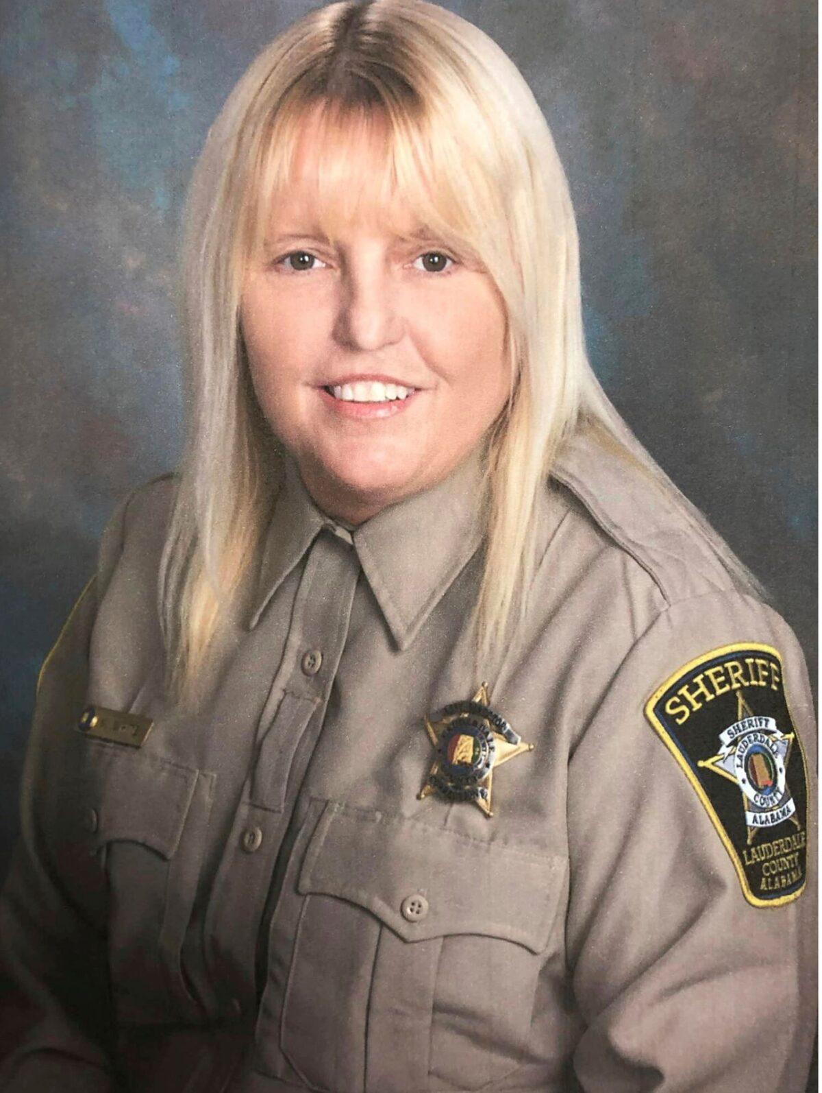 Lauderdale County Detention Center assistant director Vicki White. (Lauderdale County Sheriff's Office via AP)