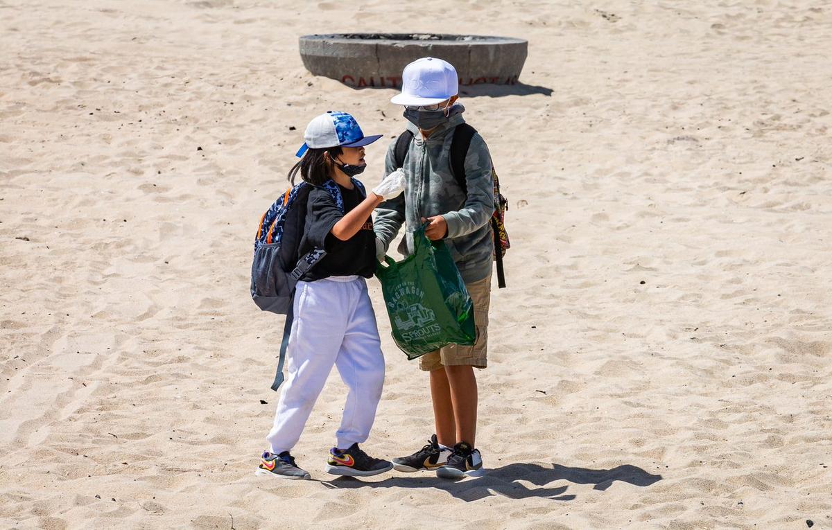 Students 'Share Joy' on Kids Ocean Day in Huntington Beach