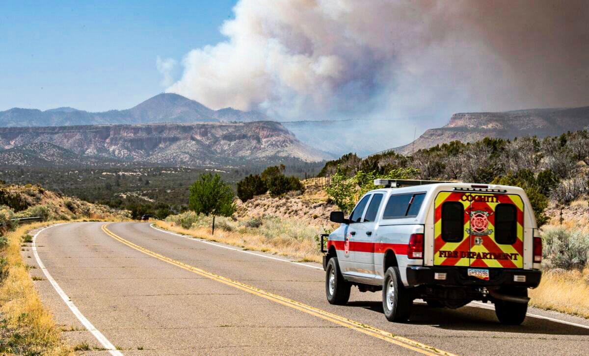 Firefighters Battling New Mexico Blaze Brace for Wind