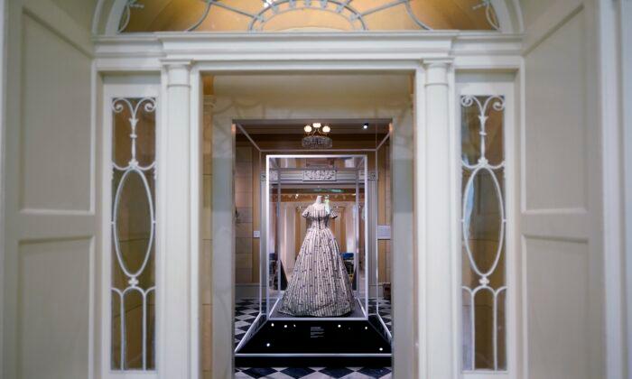 Met Gala Exhibit Examines American Fashion, Frame by Frame