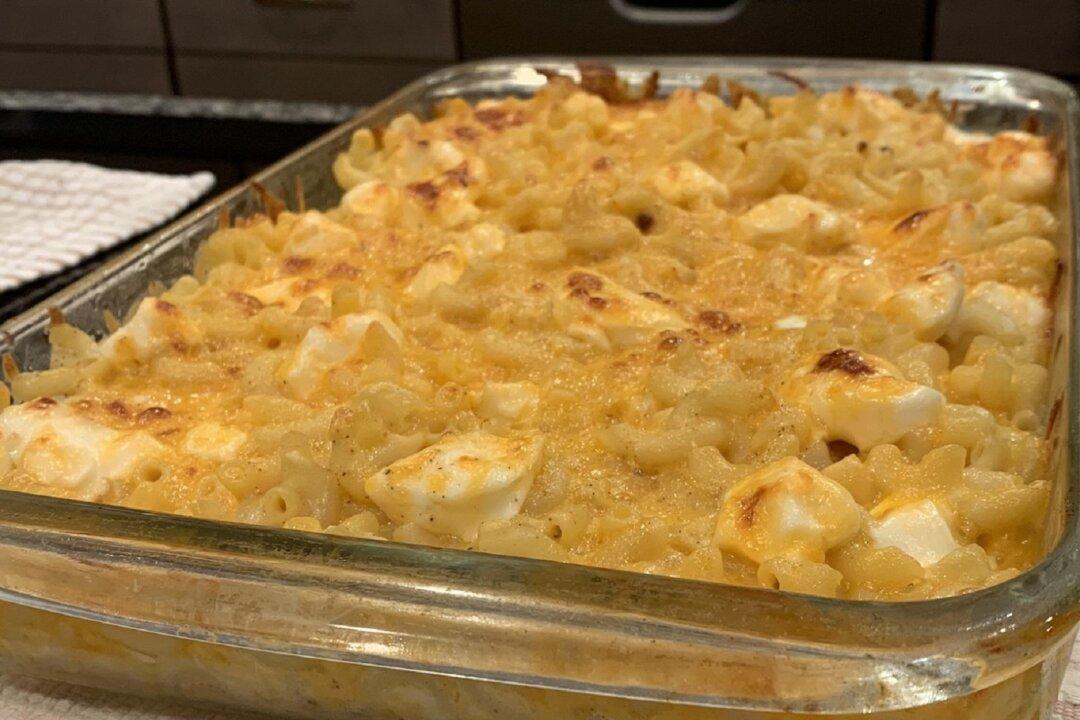 Cheese and Macaroni Pie