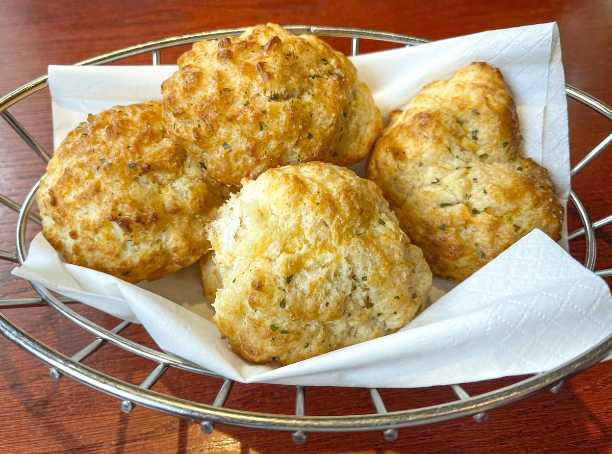 Copycat Red Lobster Cheddar Bay Biscuits