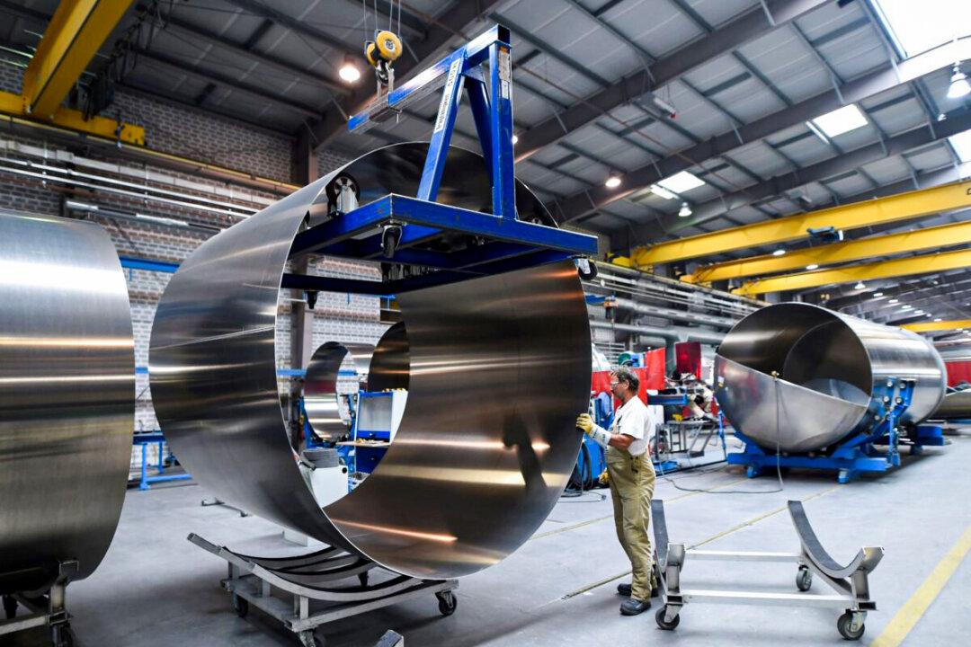 Germany Seen Tipping Into Recession as Factory Output Suffers Sharp Drop: Economists
