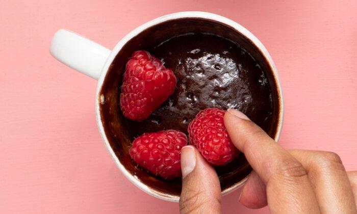 Individual-Serving Mug Cakes Are Berry Easy to Make for You and a Friend