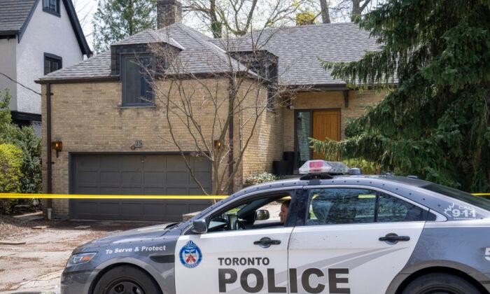 Toronto Police Prioritize Identifying Girl Whose Body Was Found in Dumpster
