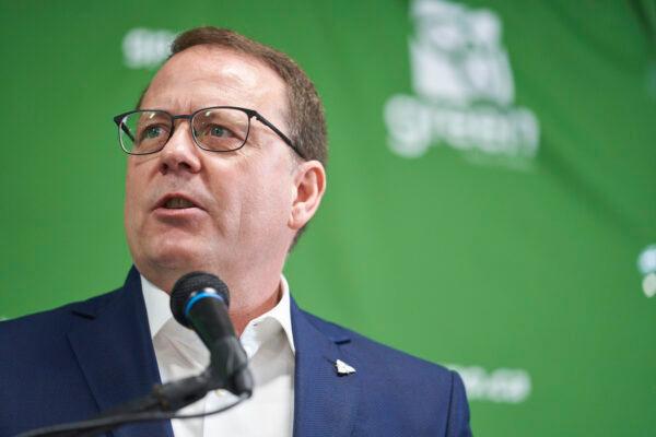 Ontario Green Party leader Mike Schreiner speaks to candidates at a campaign event in Kitchener, Ont., on April 10, 2022. (The Canadian Press/Geoff Robins)