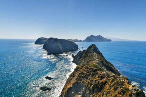 Inspiration Point on Anacapa Island off California, in Channel Islands National Park. (Felix Lipov/Shutterstock)