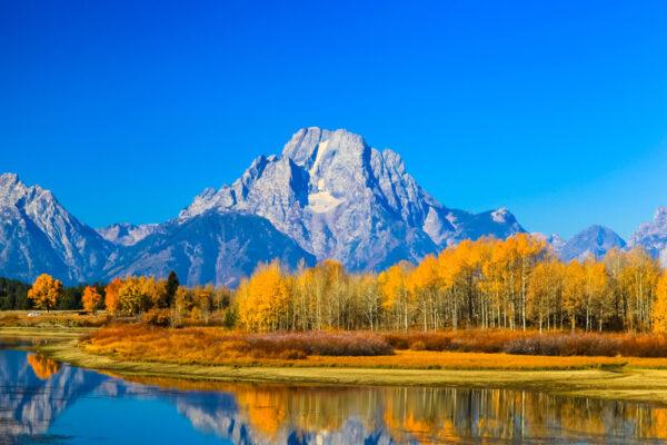 Wyoming's Grand Teton National Park's majestic mountain views. (cadlikai/Shutterstock)