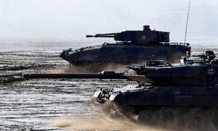 Western Allies Gearing Up to Send Tanks to Kyiv Following Russian Battlefield Gains