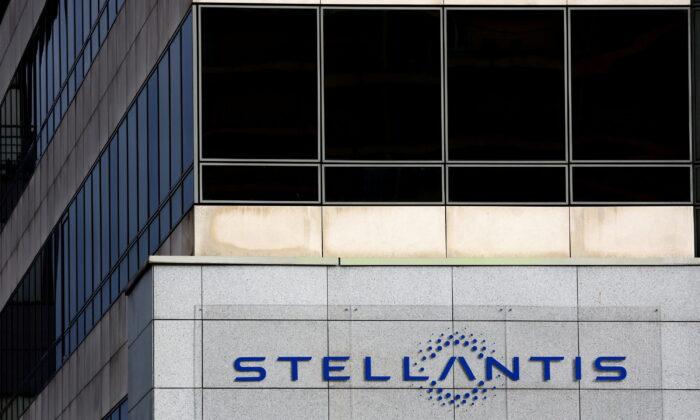 Automaker Giant Stellantis Signs $30 Million Agreement With Australian Manganese Manufacturer