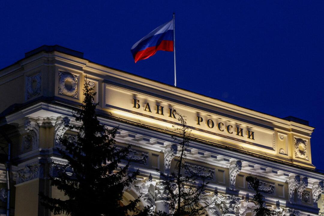 Russian Central Bank Plays Down Role of Dollar and Euro at Home and Globally