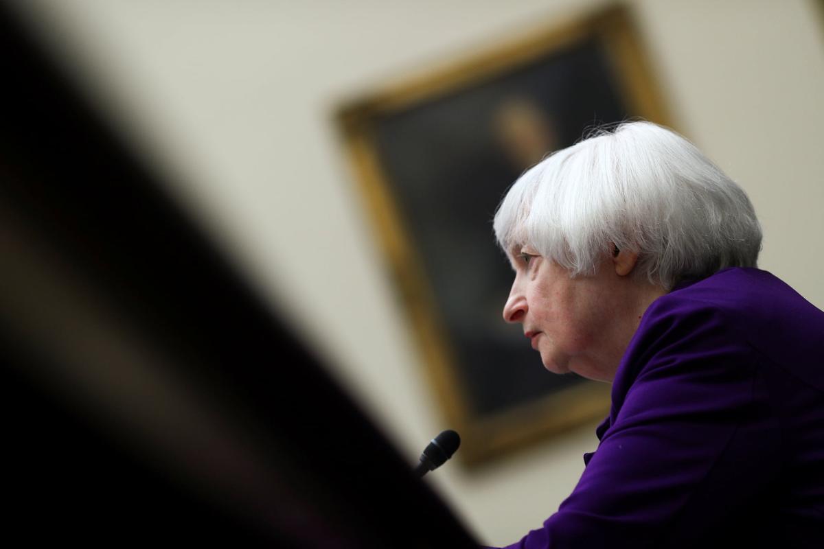Yellen Dismisses Possibility of US Recession But Admits Inflationary Risks