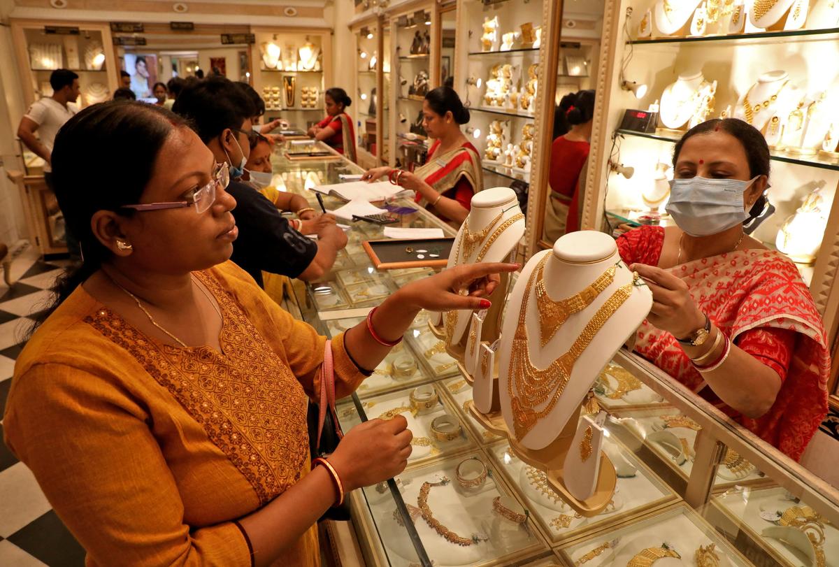Can India Overtake China and Become Asia’s Economic Engine?