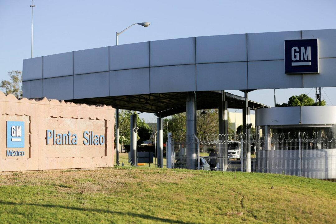 GM Agrees 8.5 Percent Raise With Mexico Union in Test of New Trade Deal