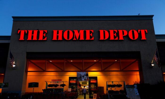 US Retailer Home Depot Leaves Outlook Unchanged as Housing Market Slows
