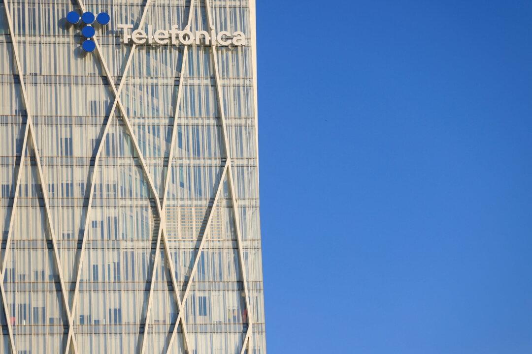 Telefonica Sells 7.08 Percent Stake in El Pais Owner Prisa for 34 Million Euros