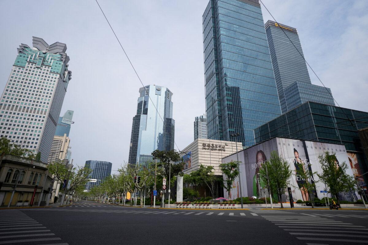 An empty street in Shanghai's central business district during a lockdown to prevent the spread of COVID-19 on April 16, 2022. (Aly Song/Reuters)
