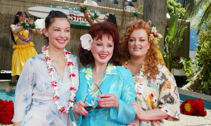 Ashley Judd Confirms Naomi Judd Died by Self-Inflicted Gunshot Wound