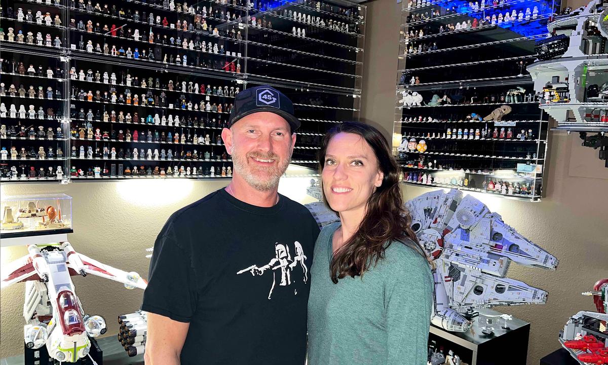 Photos: Man Transforms Home Office Into Epic $25,000 Lego-Themed Man Cave