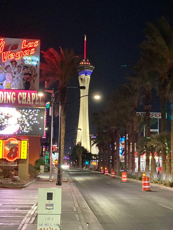 Las Vegas Boulevard in Las Vegas, Nevada, appears nearly empty on a weekday night on May 11, 2022. (Allan Stein/The Epoch Times)