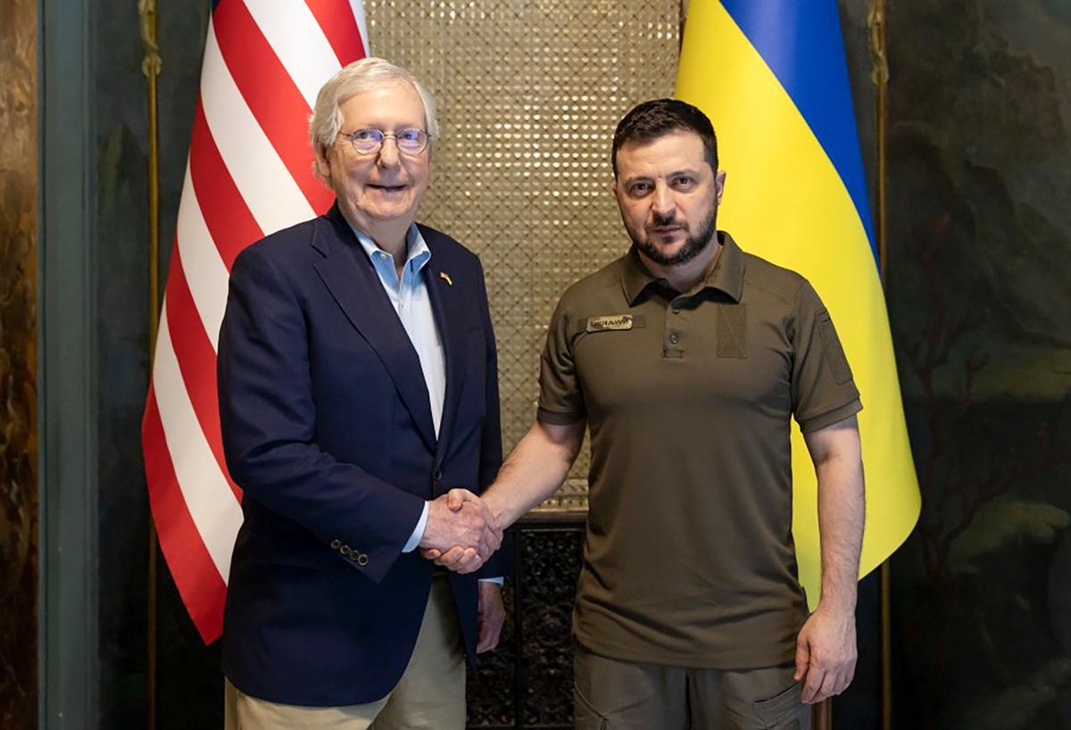 Republican Delegation Led by McConnell Meets Zelenskyy in Kyiv