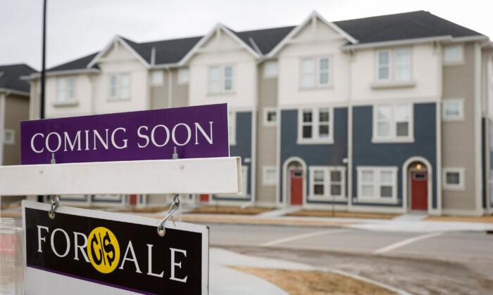 Canada’s Average Home Price Falls to $746,000 in April as Sales Plunged