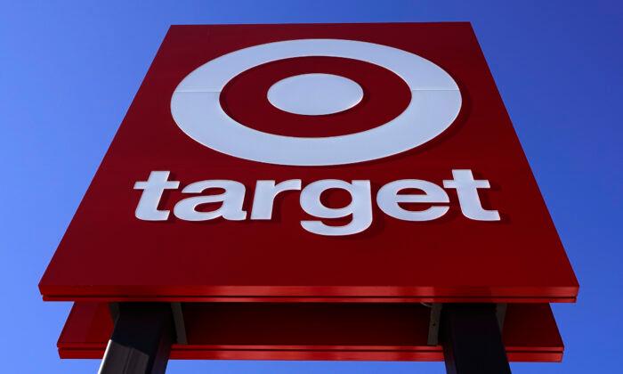 Target Reports Profit Plunge, Warns of Weak Holiday Sales