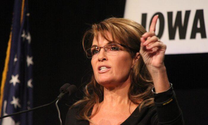 Sarah Palin Dishes on Trump, Her Congress Run and Love With Ron Duguay